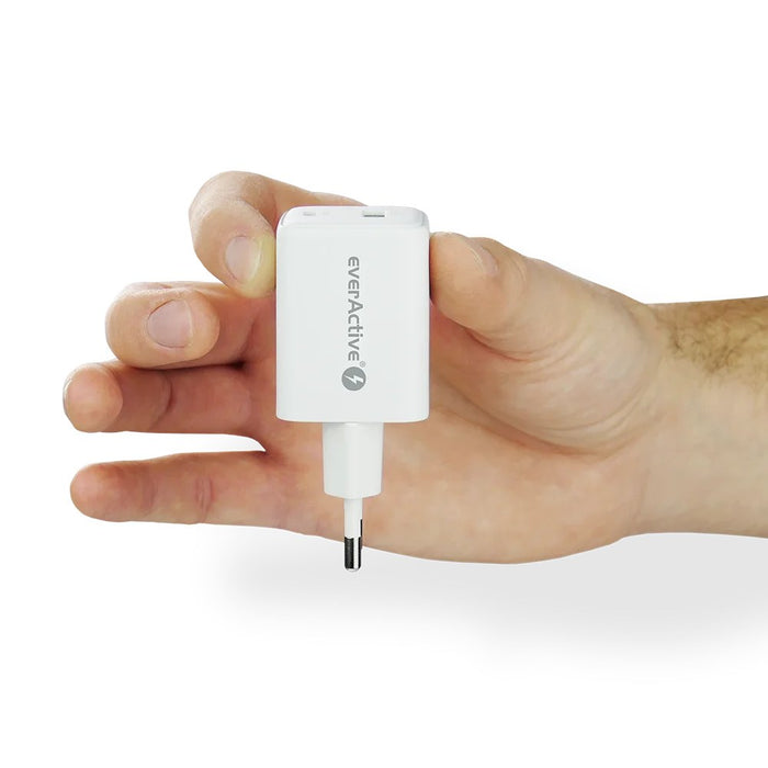GaN mains charger with 1 x USB and 1 x USB-C Quick Charge 4.0 45W, white