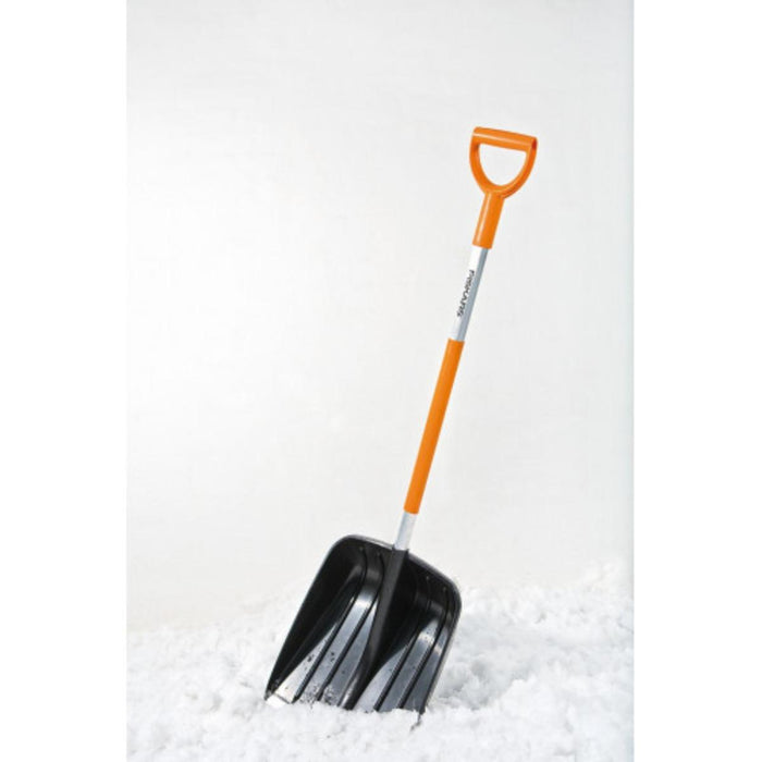 FISKARS SNOW SHOVEL 131/35CM