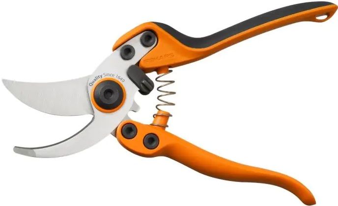 FISKARS P8 VINEYARD SCISSORS