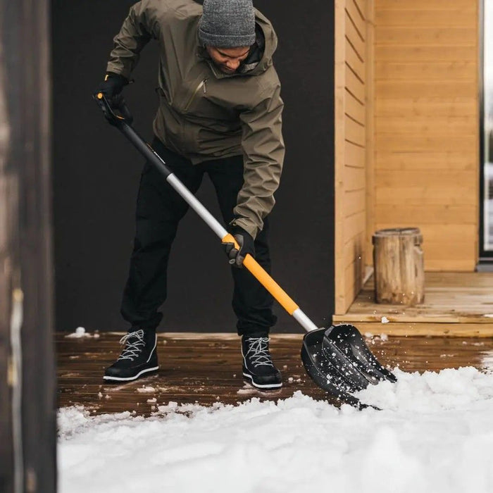 TELESCOPIC SNOW SHOVEL 143 -163CM FISKARS FS 1057189