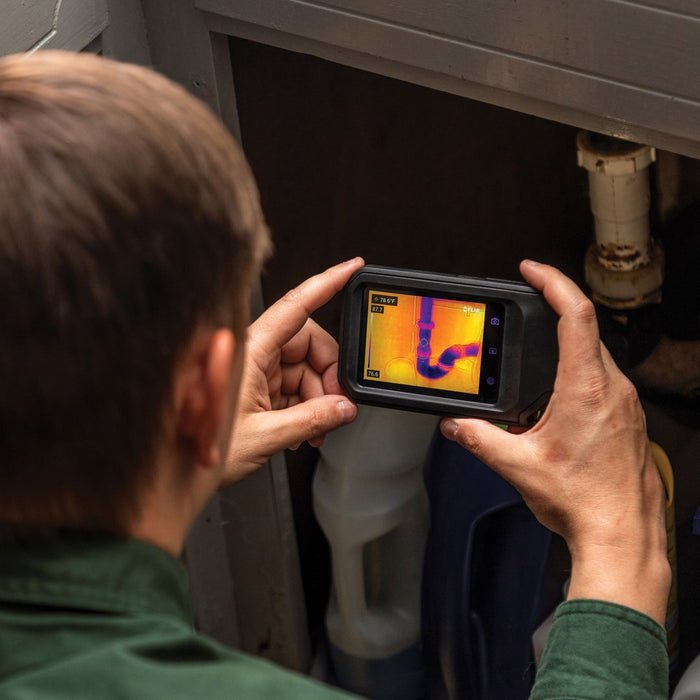 FLIR C3-X thermal imaging camera Black 1800 mAh Vanadium Oxide Uncooled Focal Plane Arrays Built-in display 128 x 96 pixels LCD 640 x 480 pixels