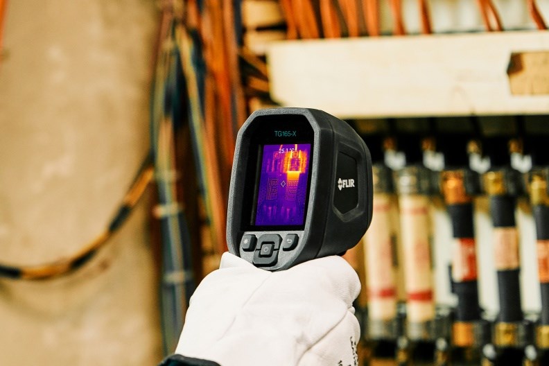 FLIR TG165-X MSX Termocamera -25 fino a +300 °C 80 x 60 Pixel 8.7 Hz MSX®, Luce LED integrata, Fotocamera digitale