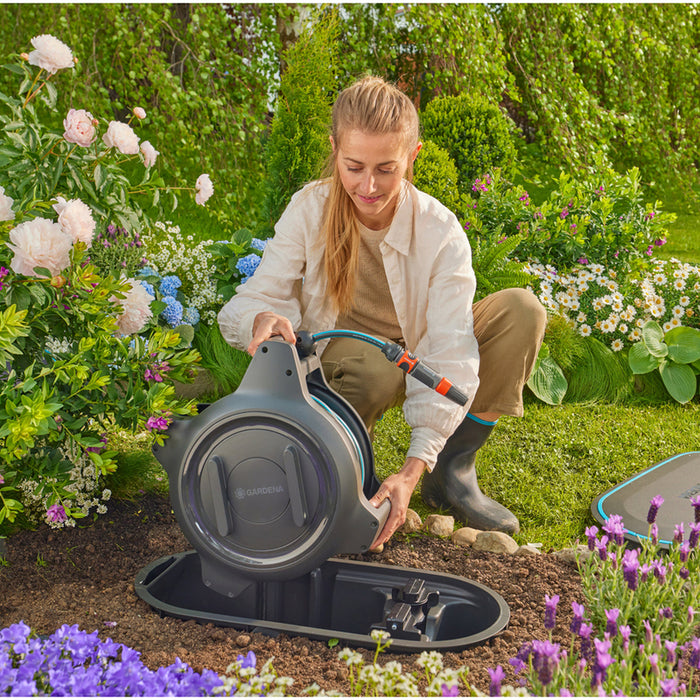 UNDERCOVER BOX WITH HOSE 20M GARDENA UNDERCOVER BOX ROLLUP GARDENA 18650-20