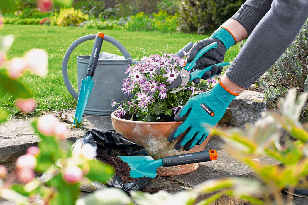 4 PIECE GARDENA TOOL SET