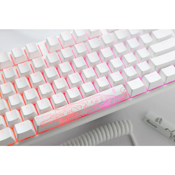 Геймърскa механична клавиатура Ducky One 3 Pure White TKL Hotswap Cherry MX Silent Red RGB PBT Keycaps - Геймърски