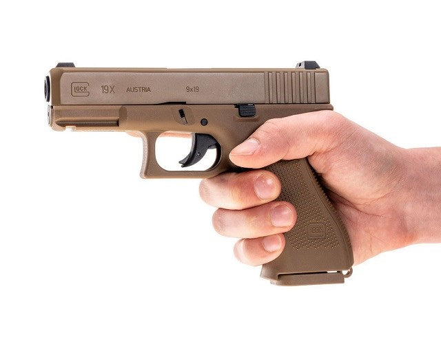 Glock 19X 4,5 mm coyote BB CO2 shot air pistol.