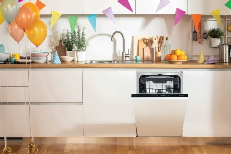 Gorenje GV563E11 dishwasher Fully built-in 10 sets of dishes E