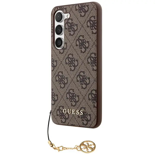 Guess 4G Charms Collection case for Samsung Galaxy S24 - brown - Cell phone cases and covers<<<HurtelXML