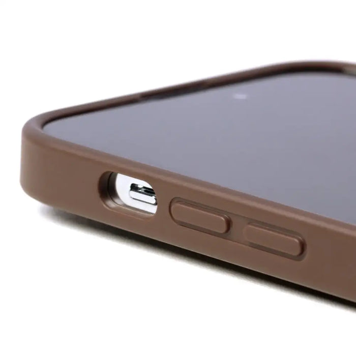 Guess iPhone 14 Pro Max 4G Metal Gold Logo Series Case - Brown - Cell phone cases and covers<<<HurtelXML