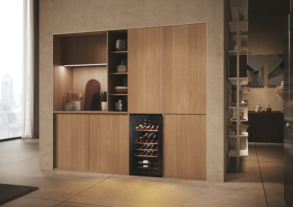 Haier Wine Bank 50 Serie 3 HWS34GGH1 Compressor wine cooler Freestanding Black 34 bottle(s)