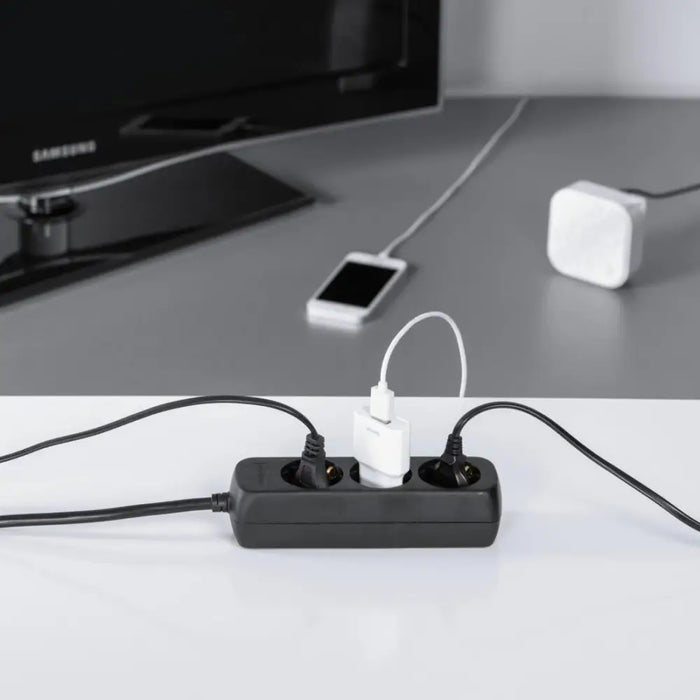 HAMA 3-socket power strip 30391 - Разклонители<<<Продукти за дома<<<ValiAPI&&&Разклонители<<<Други<<<Спорт и свободно