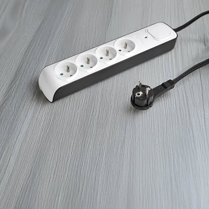 Hama Premium 4-Socket Surge Protector Strip 1.5m - White - Cables and tapes<<<HurtelXML