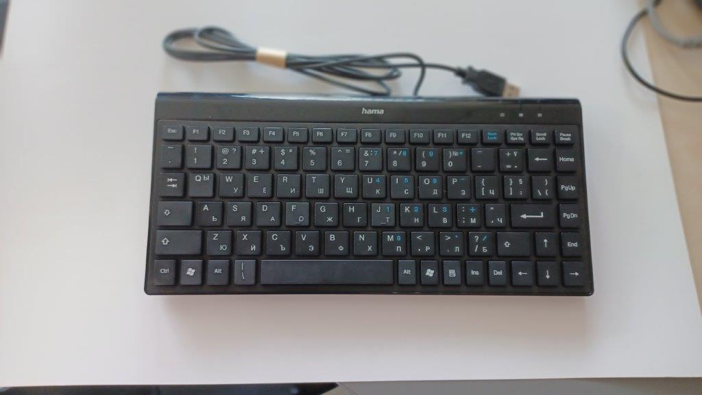 HAMA SL720 Mini Laptop Keyboard, Black