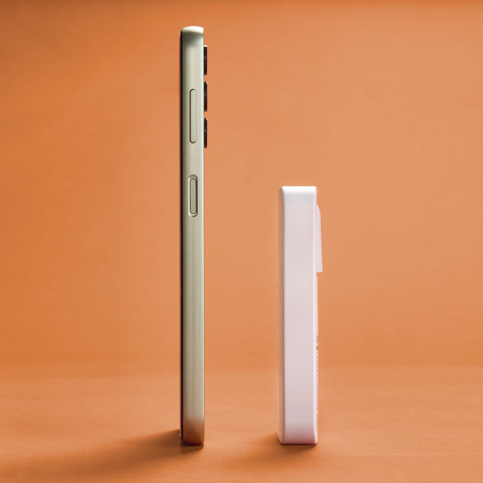 Hama GaN Charger 65W 2x USB-C 1x USB-A Foldable - White