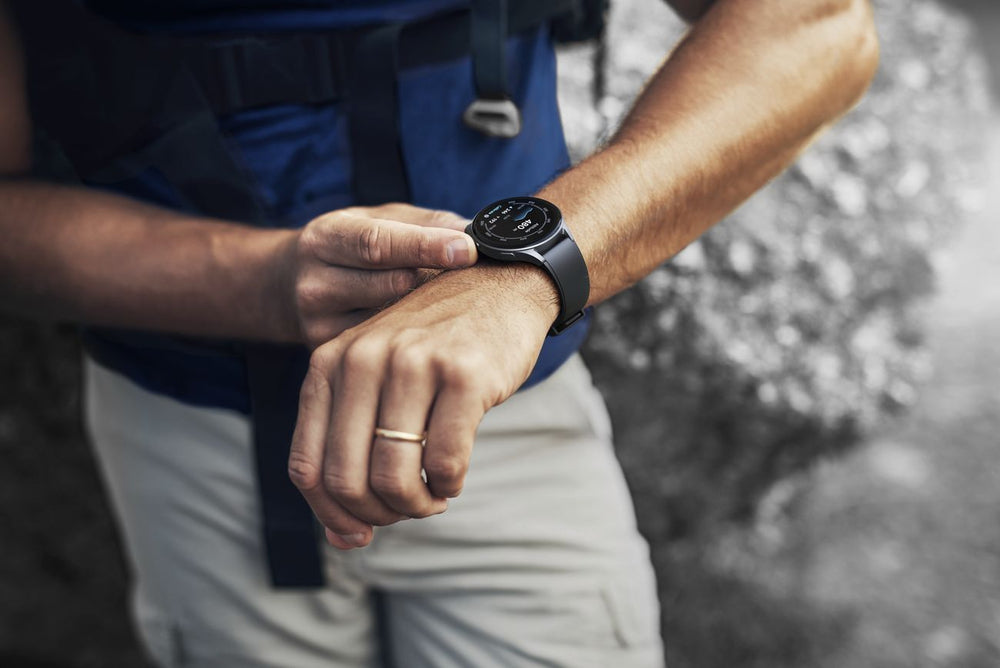 Hama 8900 GPS AMOLED Smartwatch 1.43" with Silicone Strap - Black