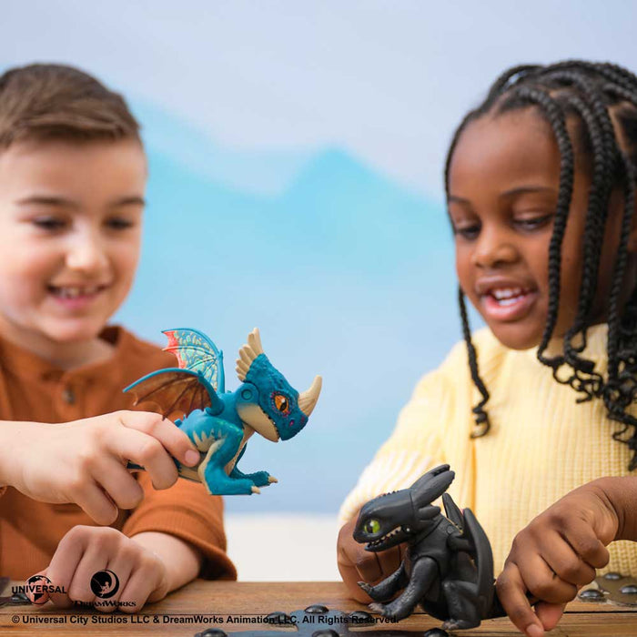 HOW TO TRAIN YOUR DRAGON Interactive mini dragon with 25 sounds