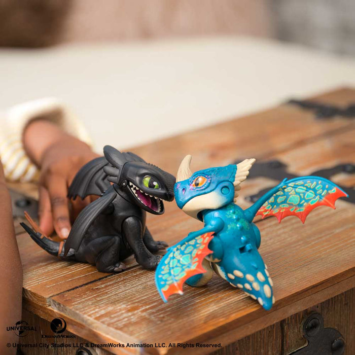 HOW TO TRAIN YOUR DRAGON Interactive mini dragon with 25 sounds