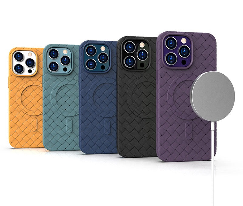 MagSafe Woven Case for iPhone 15 Pro - black