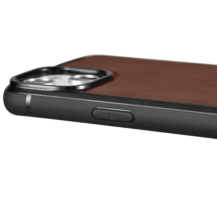 iCarer Leather Oil Wax Genuine Leather Case for iPhone 14 Plus (MagSafe Compatible) Brown (WMI14220719-BN)