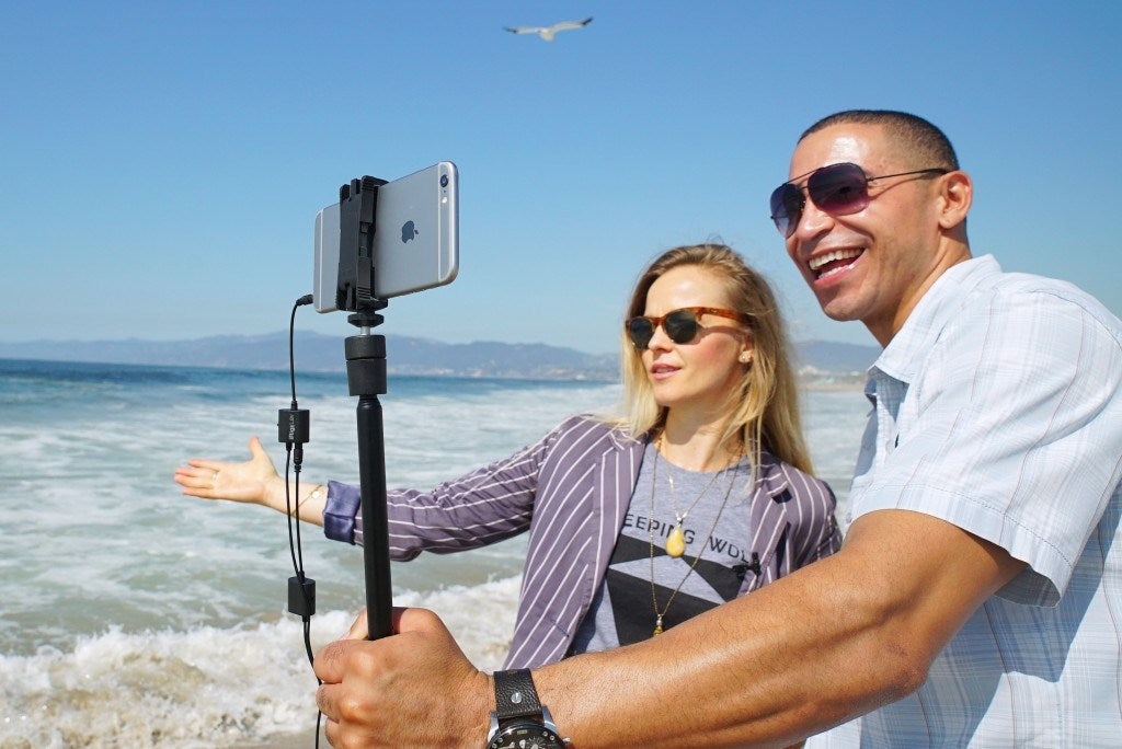 IK Multimedia iRig Mic Lav Black Clip-on microphone