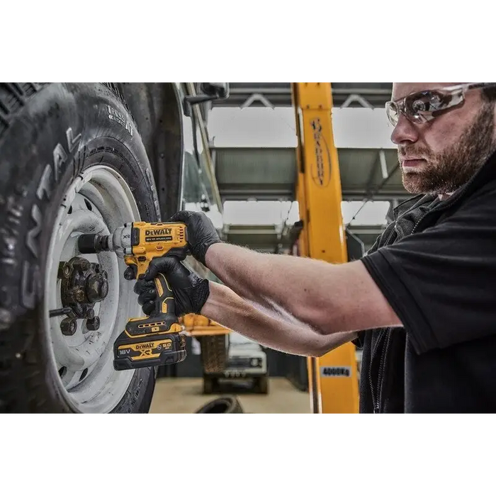 Impact wrench DEWALT DCF891P2T 18V 2x5Ah XR 812Nm Yellow Black - Impact wrenchesNAK-KLU<<<Cordless