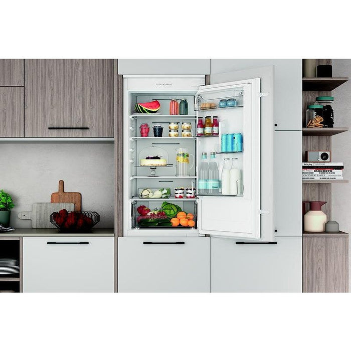 Built-in refrigerator with freezer Indesit INC18 T112***, 250 l, E, No Frost, Yes