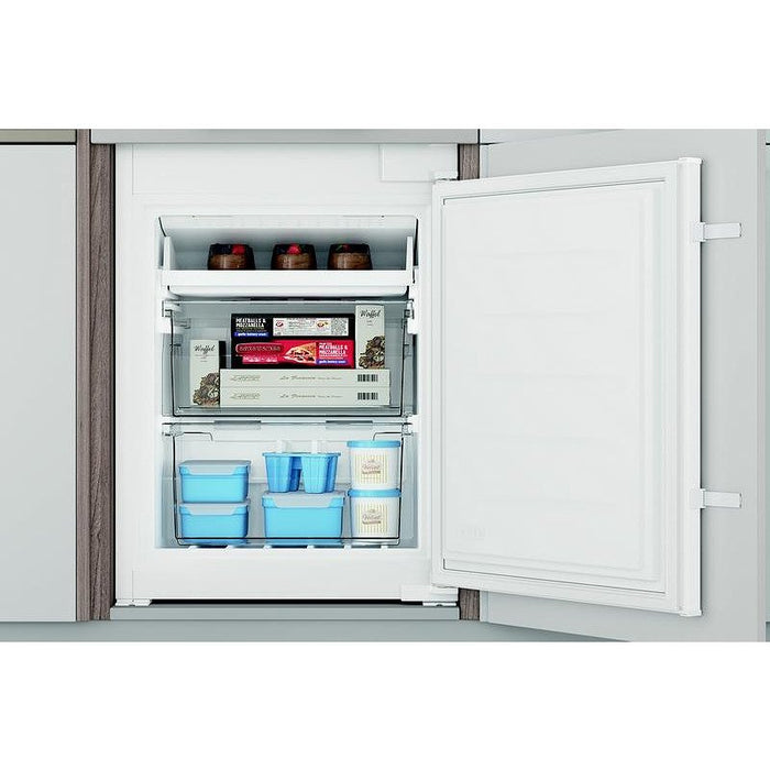 Built-in refrigerator with freezer Indesit INC18 T112***, 250 l, E, No Frost, Yes