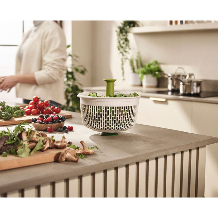 JOSEPH JOSEPH SALAD CENTRIFUGE - Аксесоари за сервиране и прибори за хранене<<<Домашни потреби<<<Кухня<<<Praktiker
