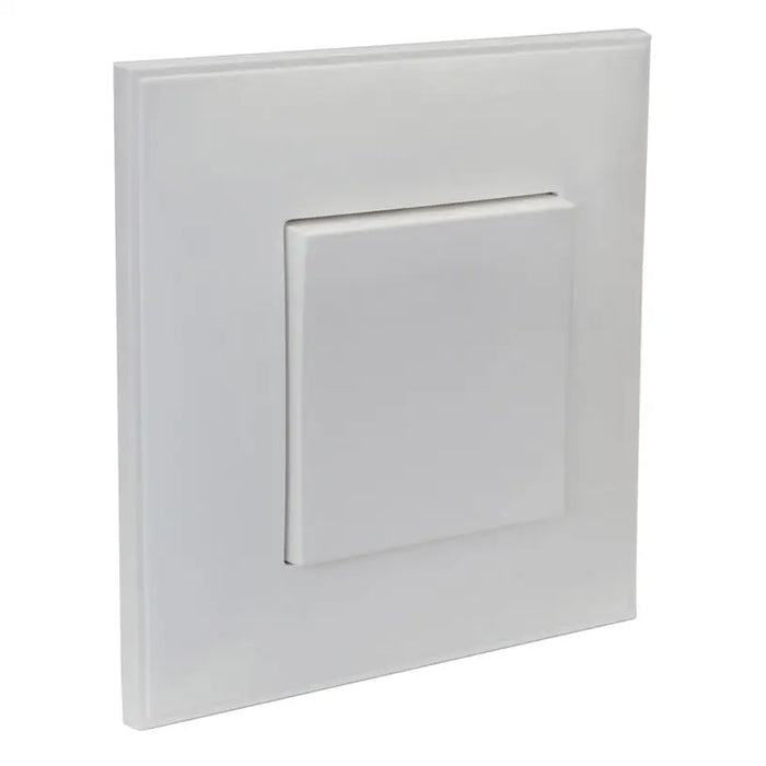 KEY SINGLE WITH FRAME WHITE BTICINO CLASSIA - Ключове и контакти<<<Електроматериали<<<Praktiker&&&Ключове и