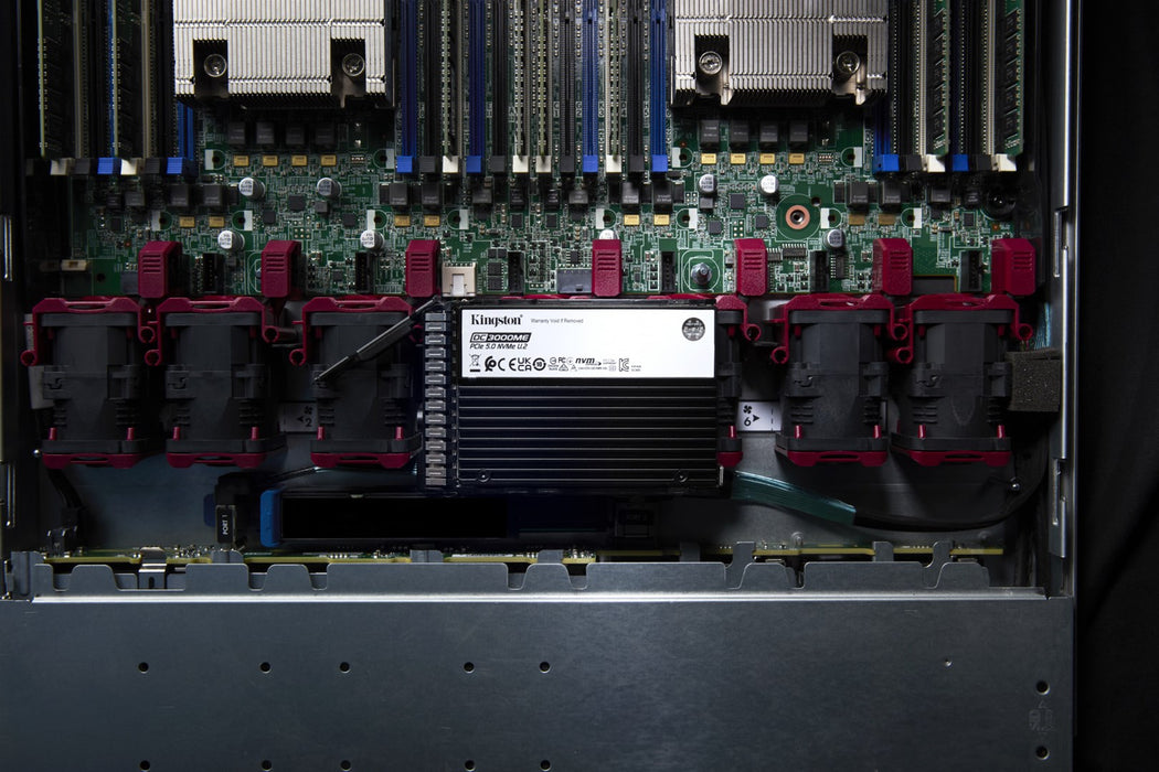 KINGSTON 7.68TB DC3000ME U.2 PCIe 5.0 NVMe TCG Opal Enterprise SSD