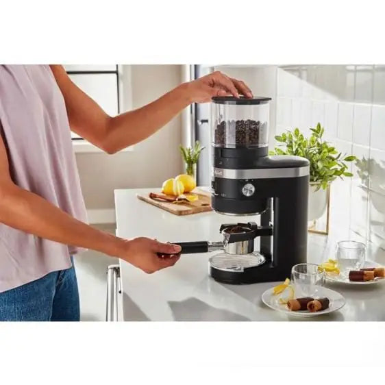 KitchenAid Artisan 5KCG8433EBM Coffee Grinder - Кафемелачки<<<Кафемашини<<<Малки електроуреди<<<TechnoMix