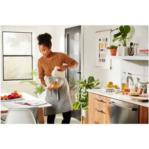 KitchenAid Cordless Mixer 5KHMB732EAC - Миксери<<<Уреди за кухня<<<Малки електроуреди<<<TechnoMix