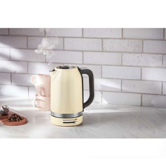 Electric kettle KitchenAid 5KEK1701EAC Almond Cream