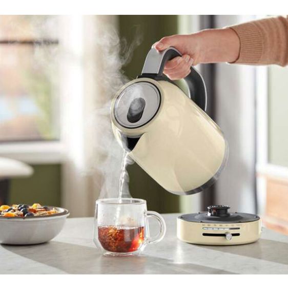 Electric kettle KitchenAid 5KEK1701EAC Almond Cream