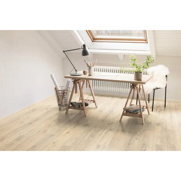 LAMINATED PARQUET EGGER PARQUET OAK EL2805 8.00 mm 32/AC4 CHAMBER - Паркет<<<Паркет и елементи за монтаж<<<Подови и