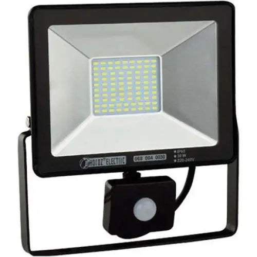 LED SPOTLIGHT WITH SENSOR 30W 6400K IP65 HOROZ PUMA - Прожектори<<<Външно осветление<<<Осветление<<<Praktiker
