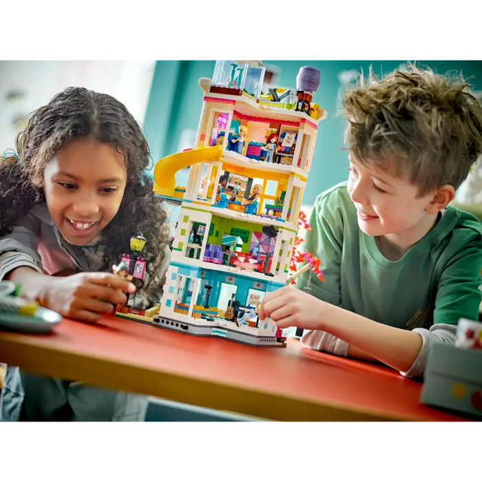 LEGO FRIENDS 41748 HEARTLAKE CITY COMMUNITY CENTER - LEGOKLO-LEG<<<Construction
