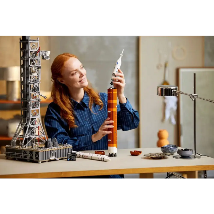 LEGO ICONS 10341 NASA Artemis Space Launch System - LEGOKLO-LEG<<<Construction setKLO<<<ActionPL
