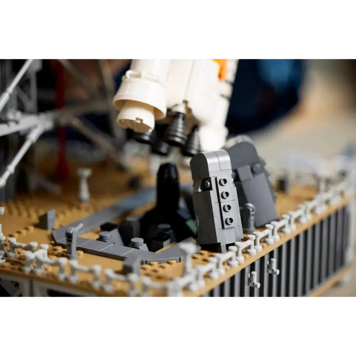 LEGO ICONS 10341 NASA Artemis Space Launch System - LEGOKLO-LEG<<<Construction setKLO<<<ActionPL