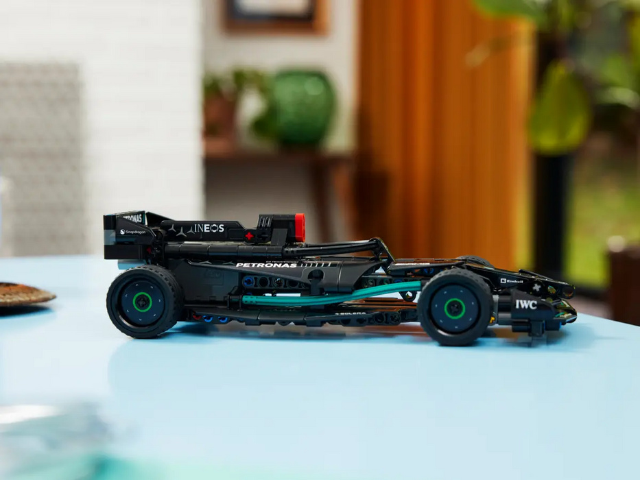 LEGO Technic - Mercedes-AMG F1 W14 E Performance Pull-Back - 42165 - Фигурки<<<Геймърска периферия<<<ValiAPI&&&Пъзели и