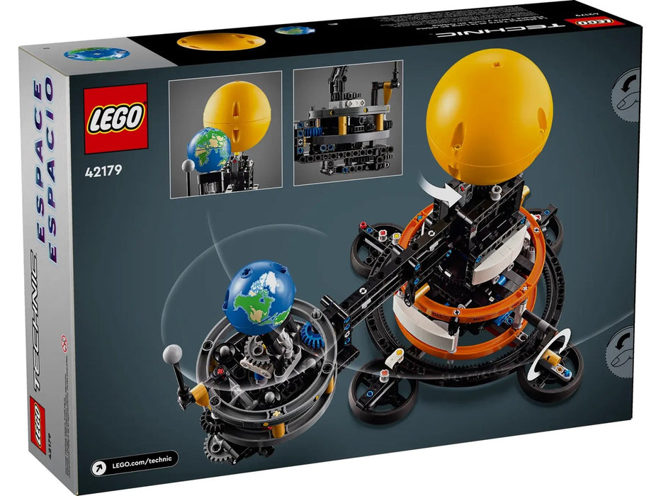 LEGO TECHNIC 42179 Planet Earth and Moon in Orbit