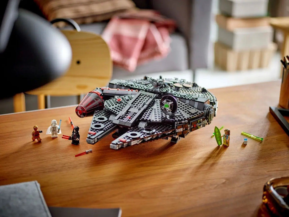 LEGO STAR WARS 75389 The Dark Falcon