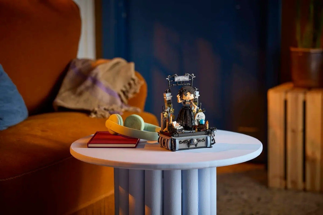 LEGO WEDNESDAY 76780 Wednesday Addams Figure