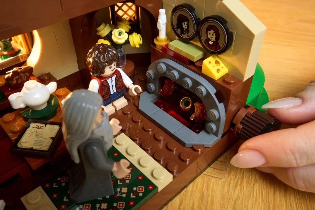 LEGO ICONS 10354 The Lord of the Rings: Shire