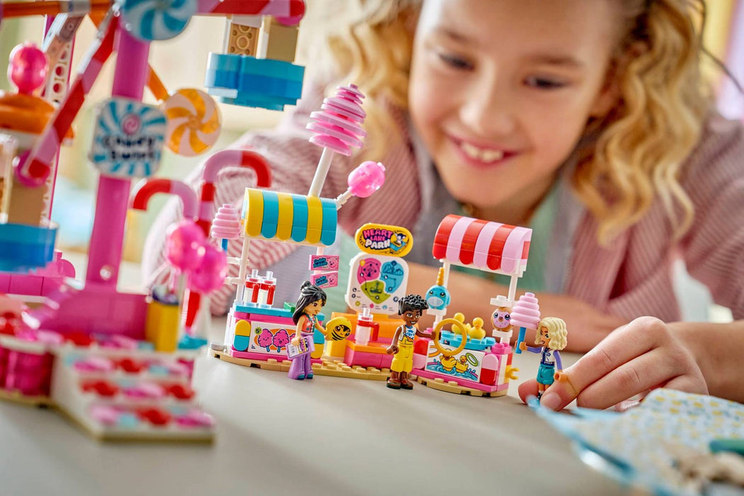 LEGO FRIENDS 42700 Candy and Cupcake Ferris Wheel