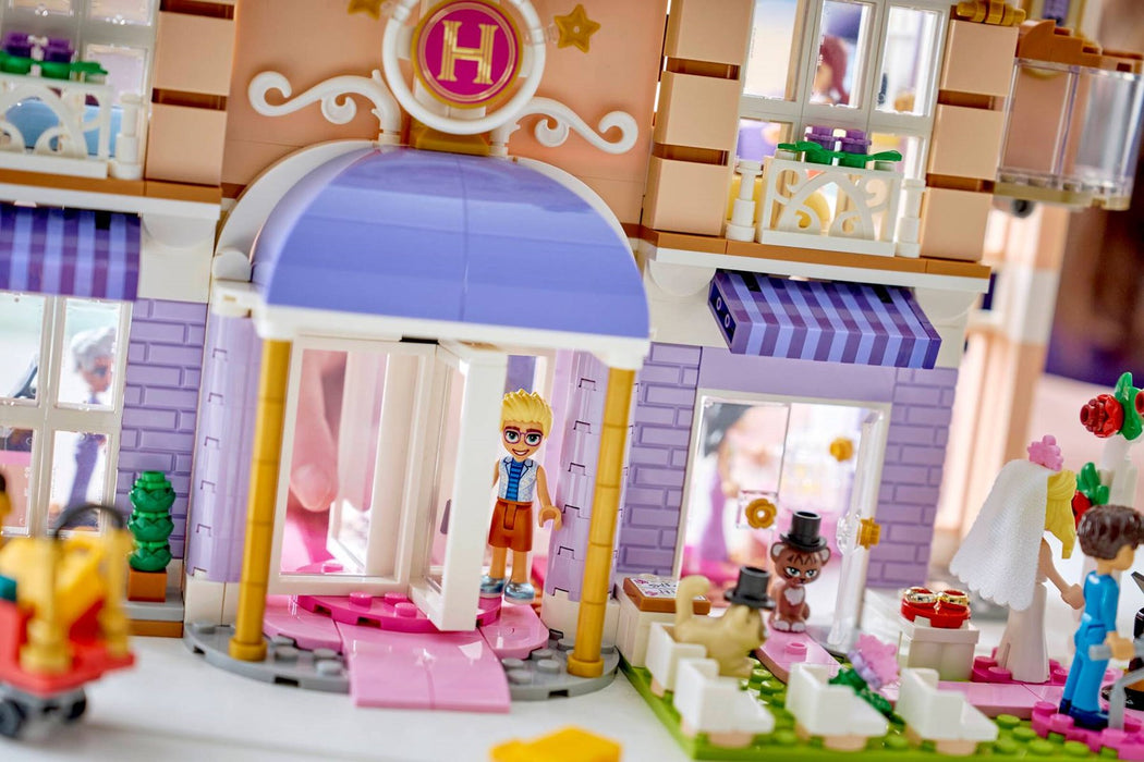 LEGO FRIENDS 42704 Heartlake City Grand Hotel
