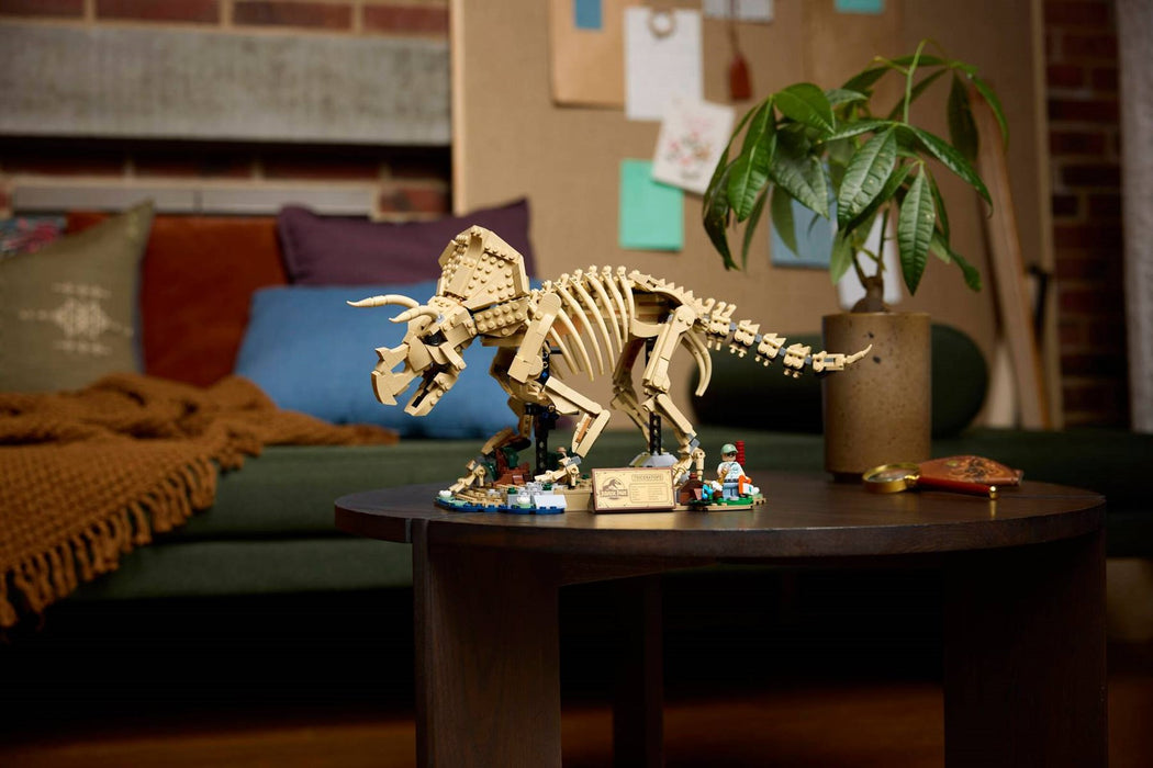 LEGO JURASSIC WORLD 77985 Dinosaur Fossils: Triceratops