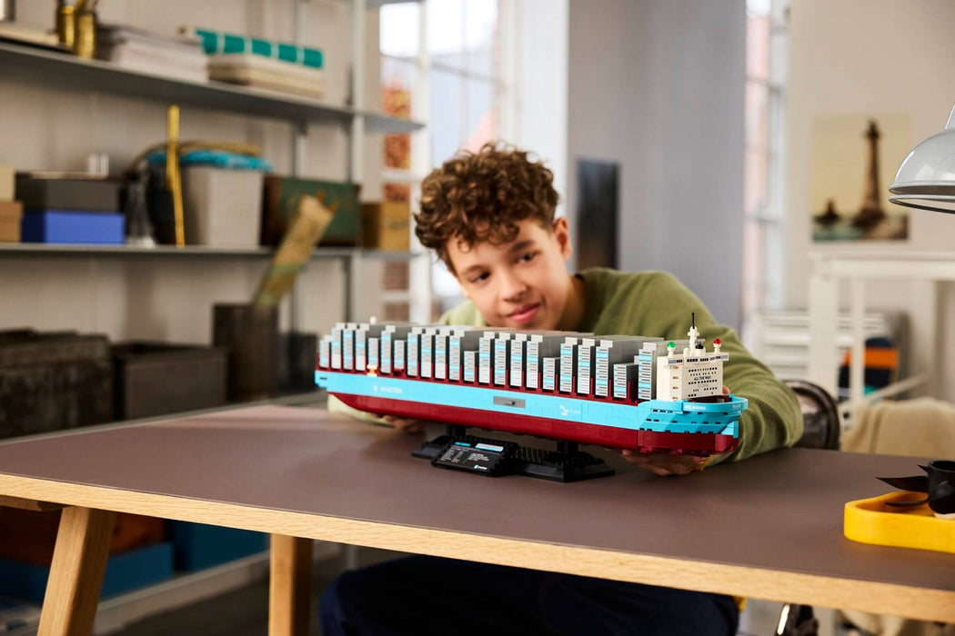LEGO 40955 Maersk Dual-Fuel Container Vessel