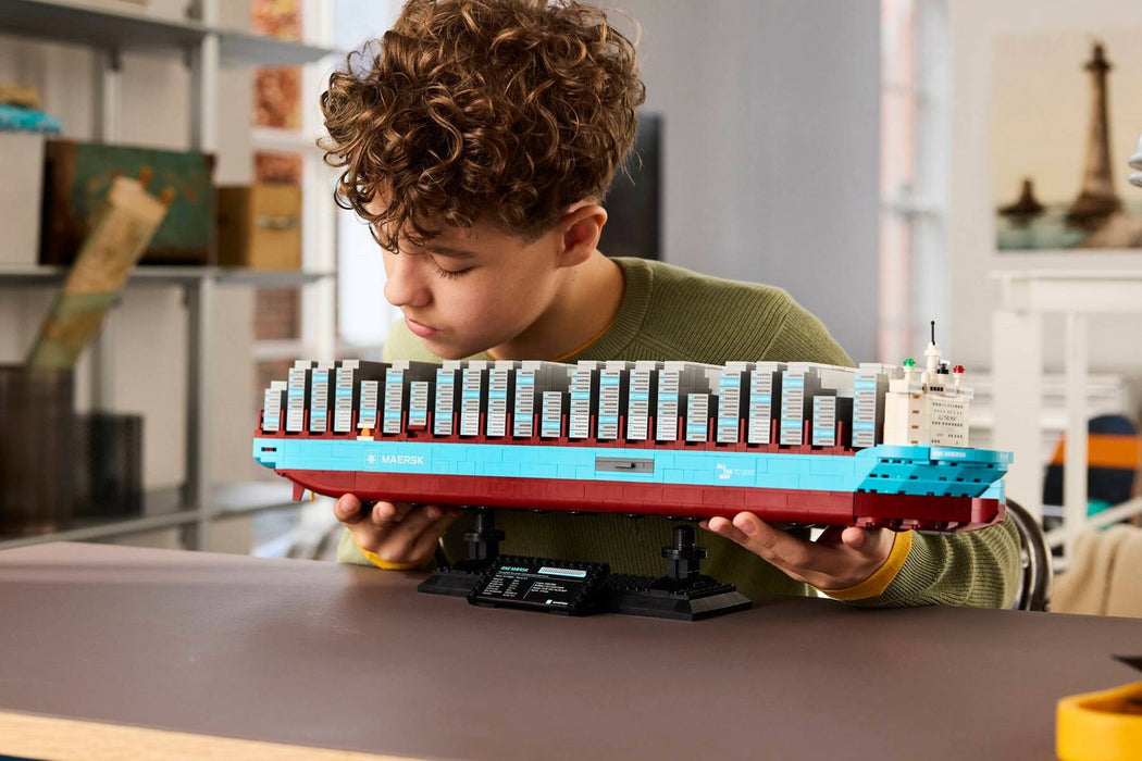 LEGO 40955 Maersk Dual-Fuel Container Vessel