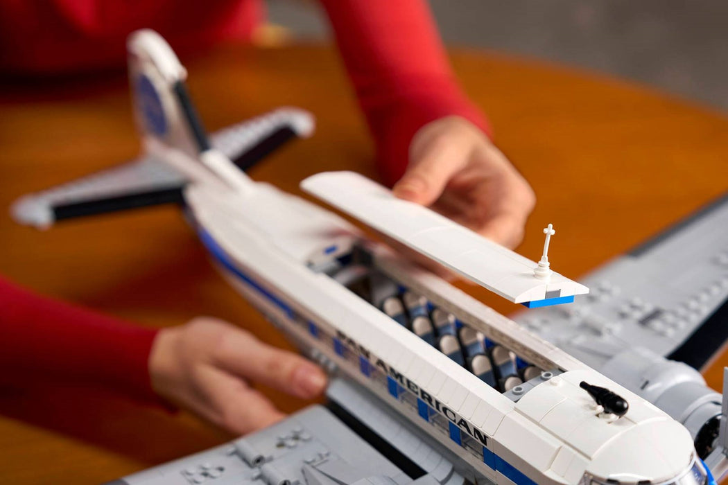 LEGO ICONS 11378 Douglas DC-3 PAN AM Airliner